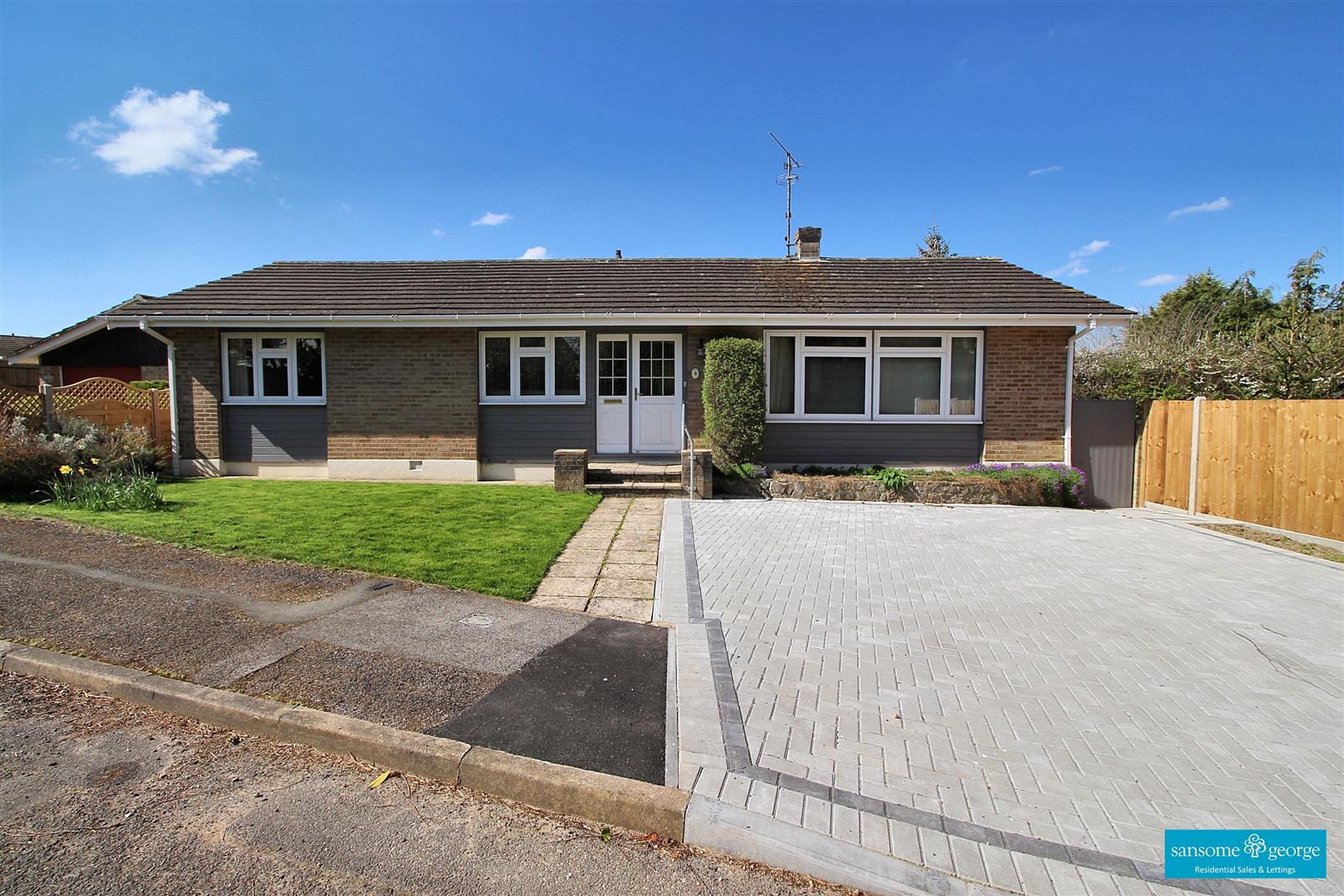 Southerndene Close, Tilehurst, Reading